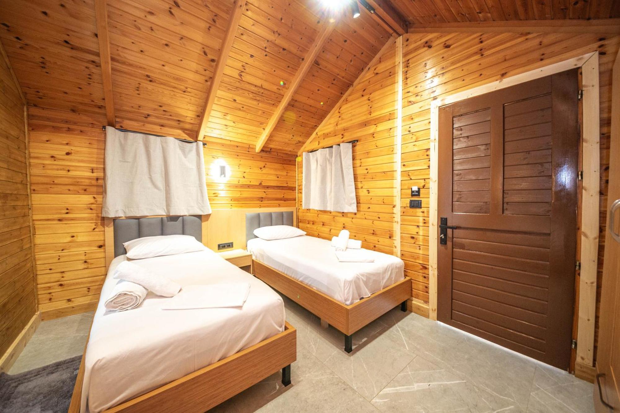 Lodges Shen Nikolla Dhermi Exterior photo