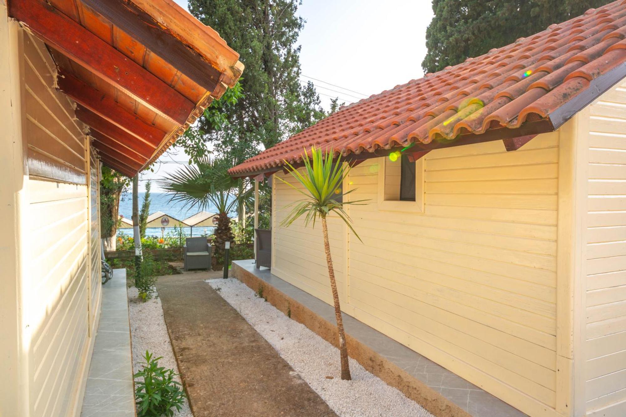 Lodges Shen Nikolla Dhermi Exterior photo