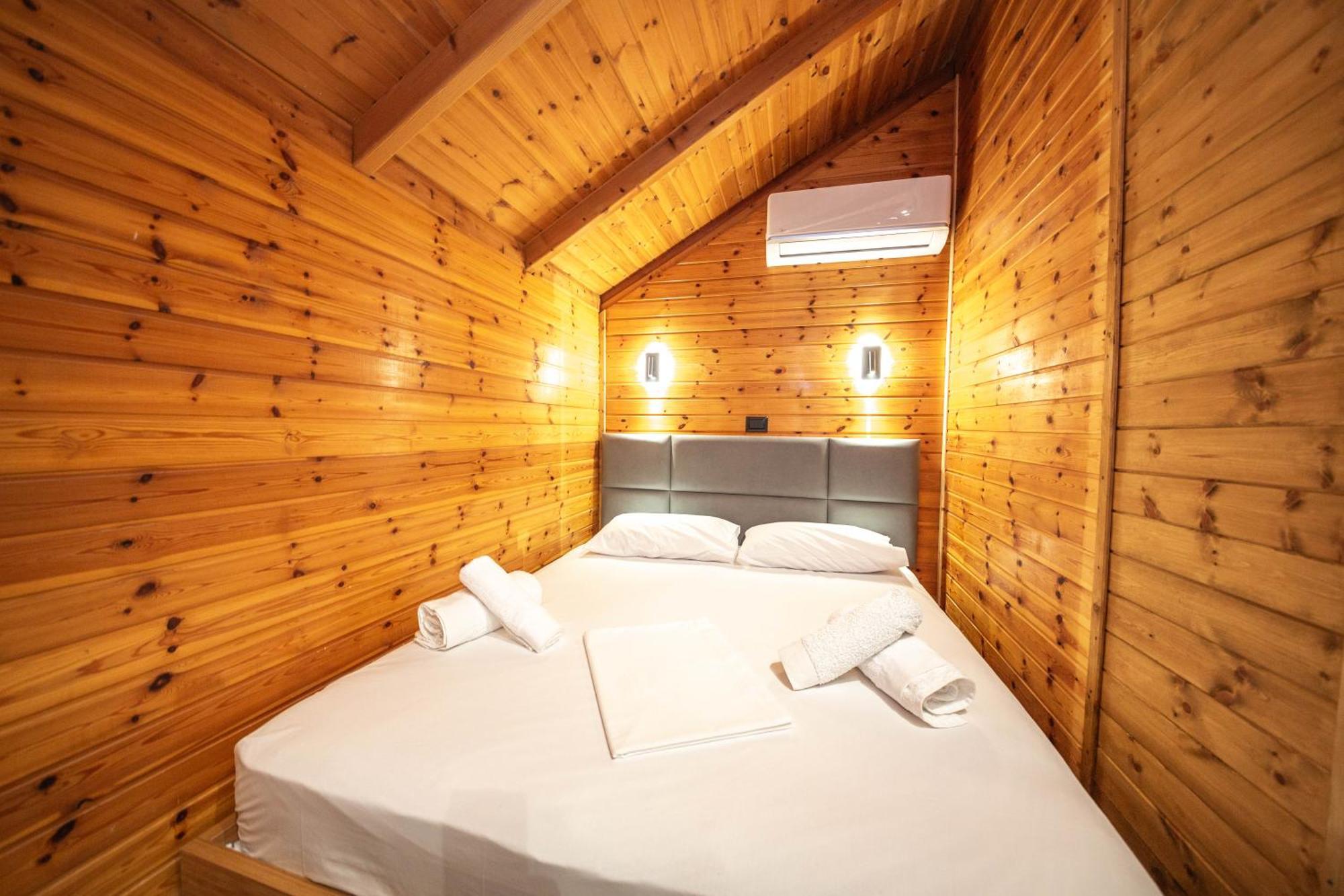 Lodges Shen Nikolla Dhermi Exterior photo